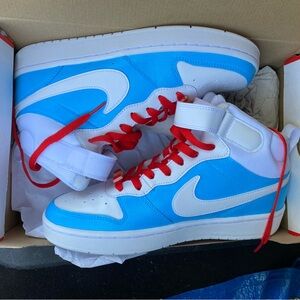 Nike sneakers size 7